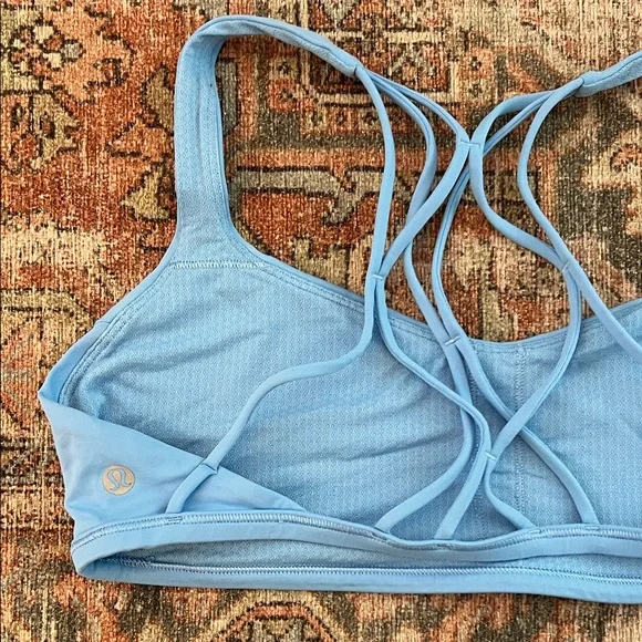 LULULEMON Free To Be Zen Bra in Aero Blue Sz  10  - NWOT!! - Picture 10 of 13